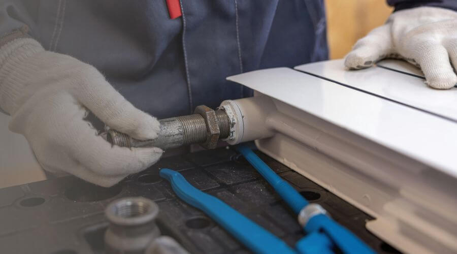Burst Pipe Repair in Plano, IA